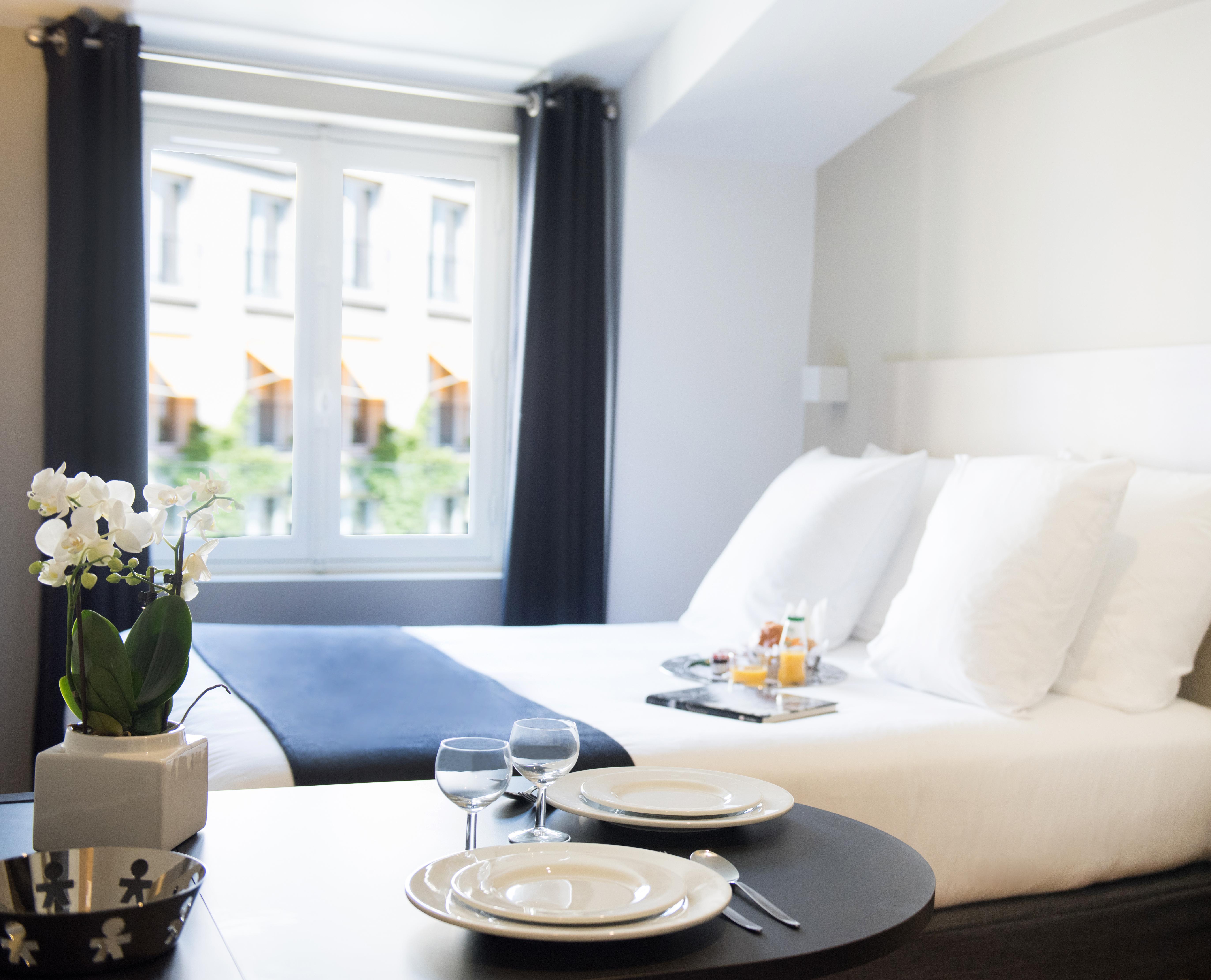 Hotel Helzear Etoile Париж Екстериор снимка