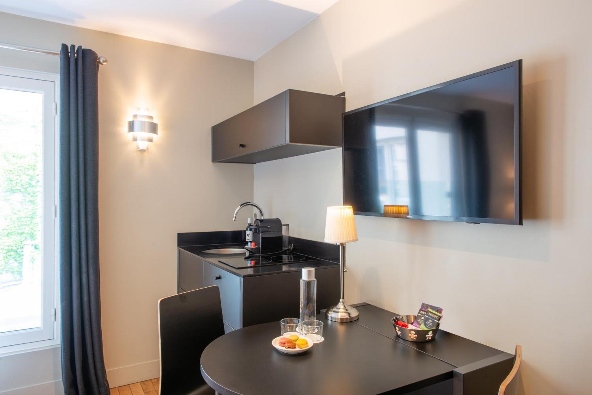 Hotel Helzear Etoile Париж Екстериор снимка